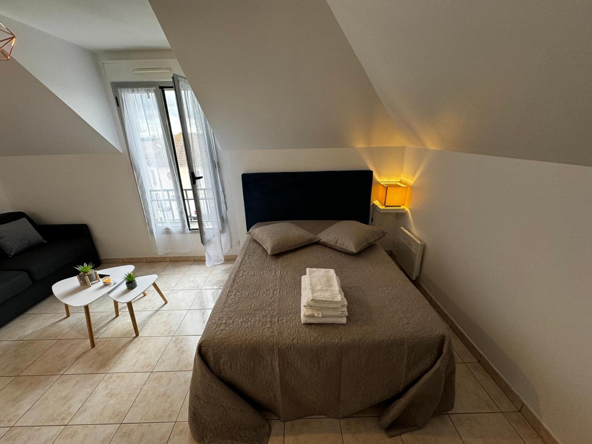 Apartamento Le Studio Du 72 Bussy-Saint-Georges Exterior foto