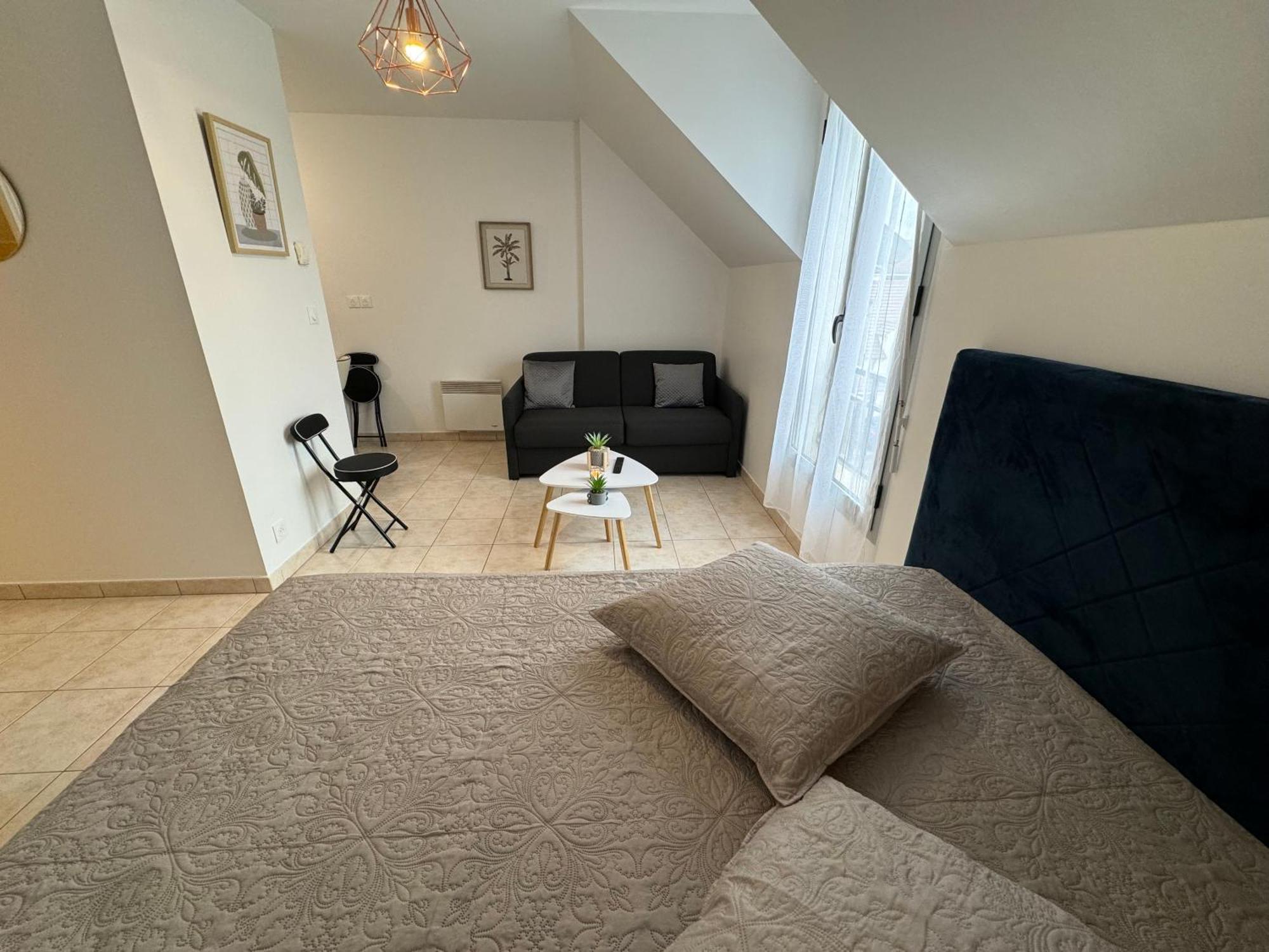 Apartamento Le Studio Du 72 Bussy-Saint-Georges Exterior foto
