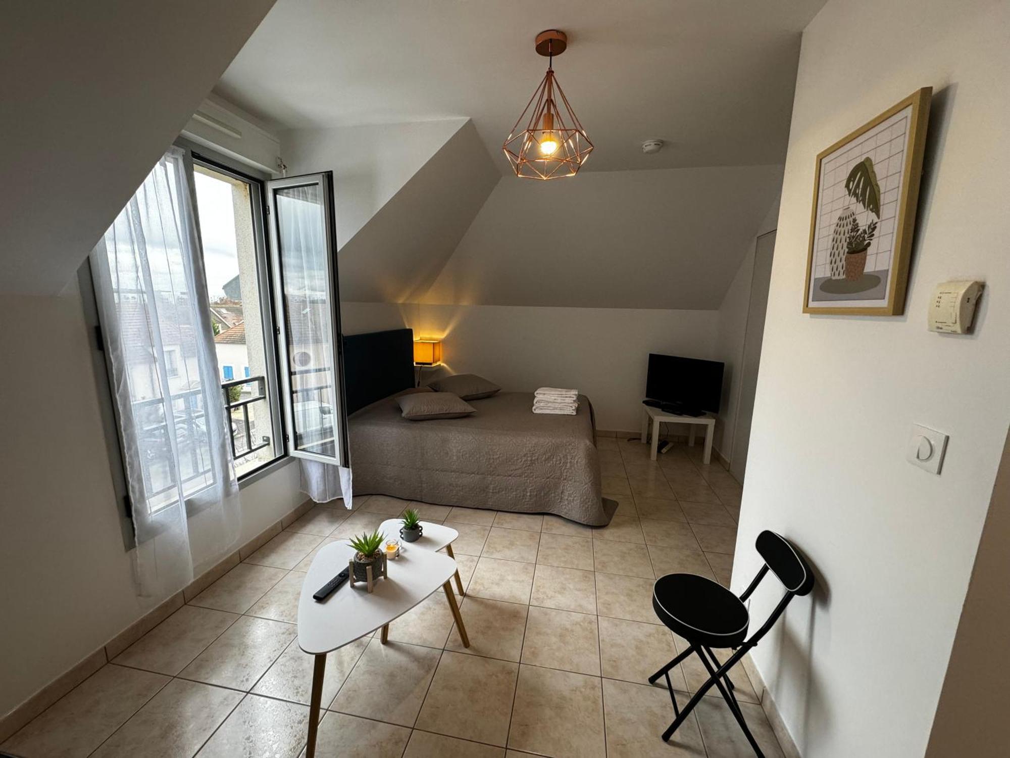 Apartamento Le Studio Du 72 Bussy-Saint-Georges Exterior foto