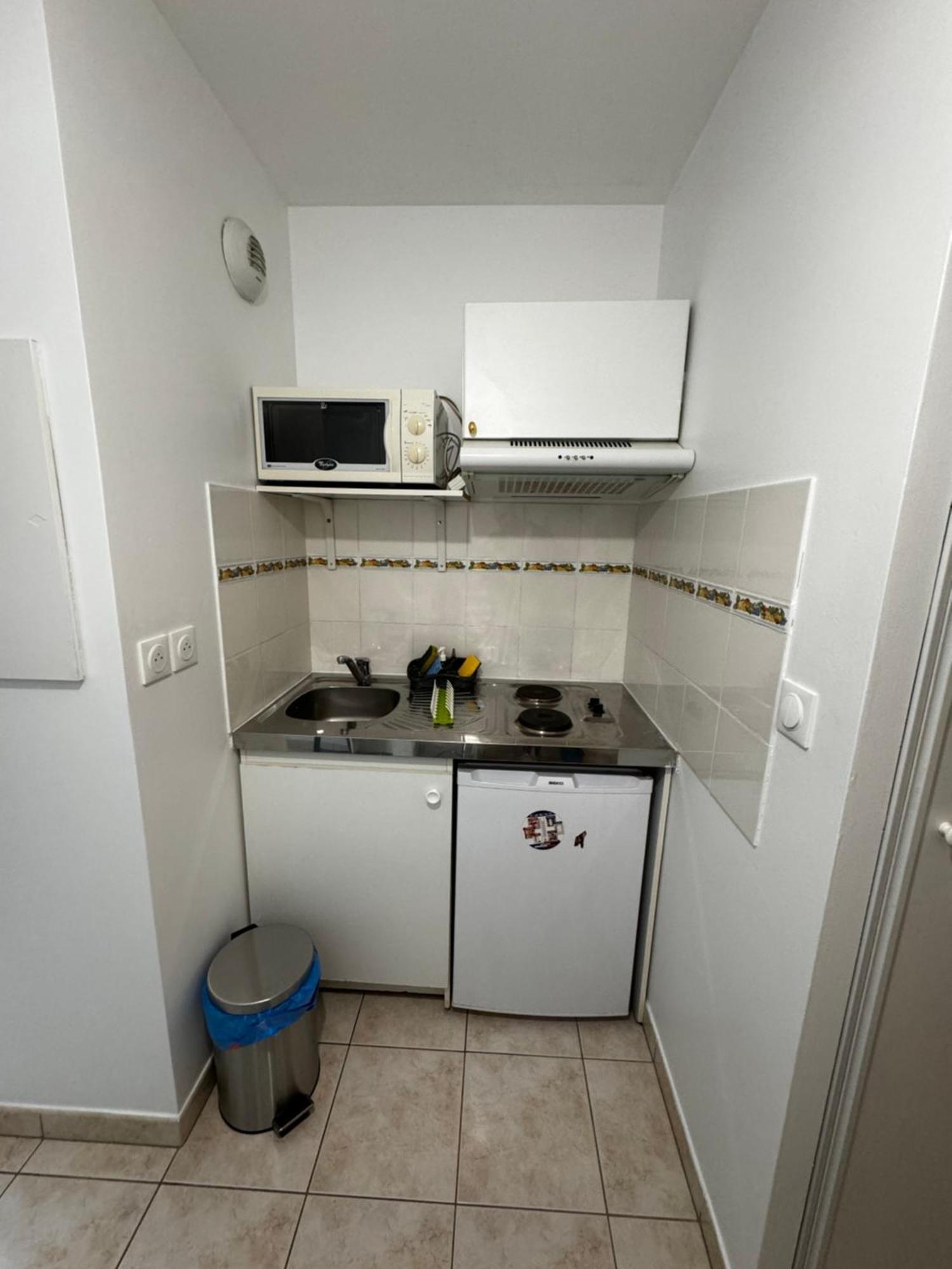 Apartamento Le Studio Du 72 Bussy-Saint-Georges Exterior foto